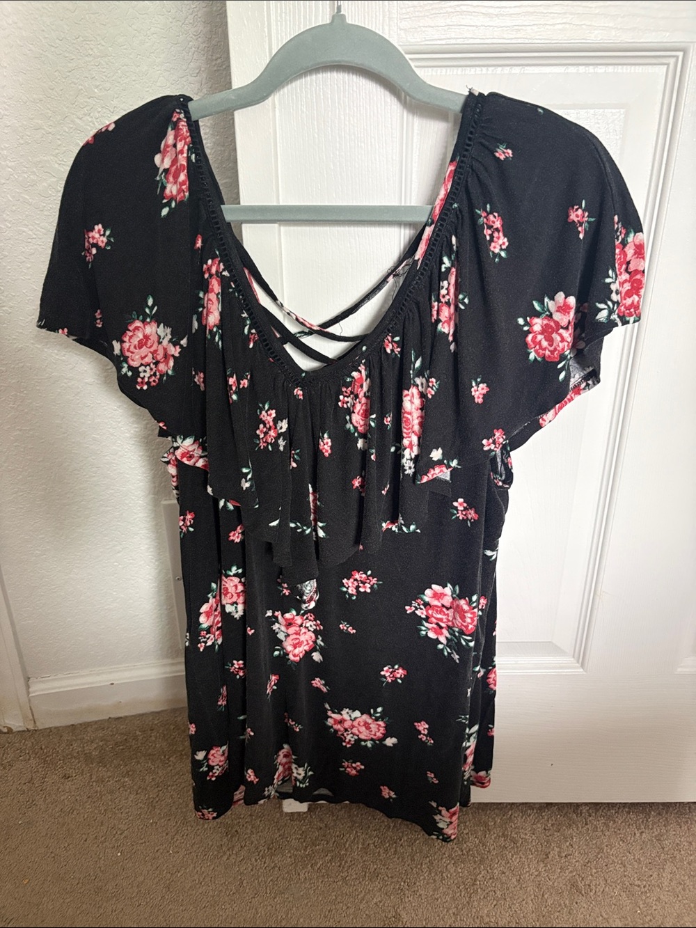 torrid Black Floral Crisscross Flutter Sleeve Tunic